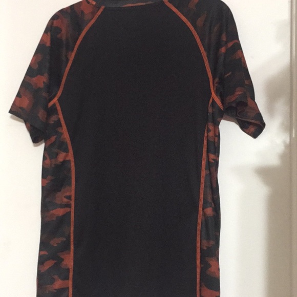 Black and orange camouflage Tee Shirt - Picture 2 of 4